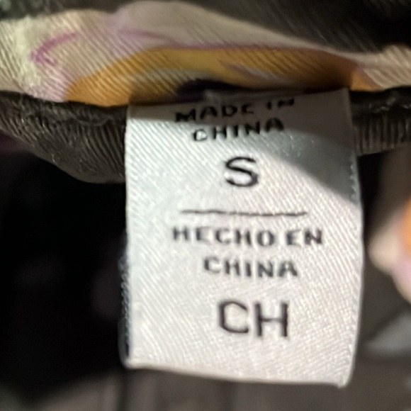 Levi’s NWT 100% Cotton Military Green Floral Printed Field Jacket Size Small - Picture 10 of 10